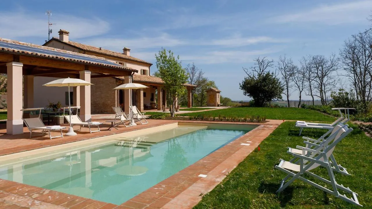 Ca' Pellicciano 8, Emma Villas 롱기아노